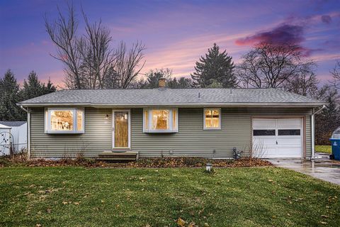 Photo of 116 Lois Drive, Battle Creek, MI 49015 (MLS # 70519100)