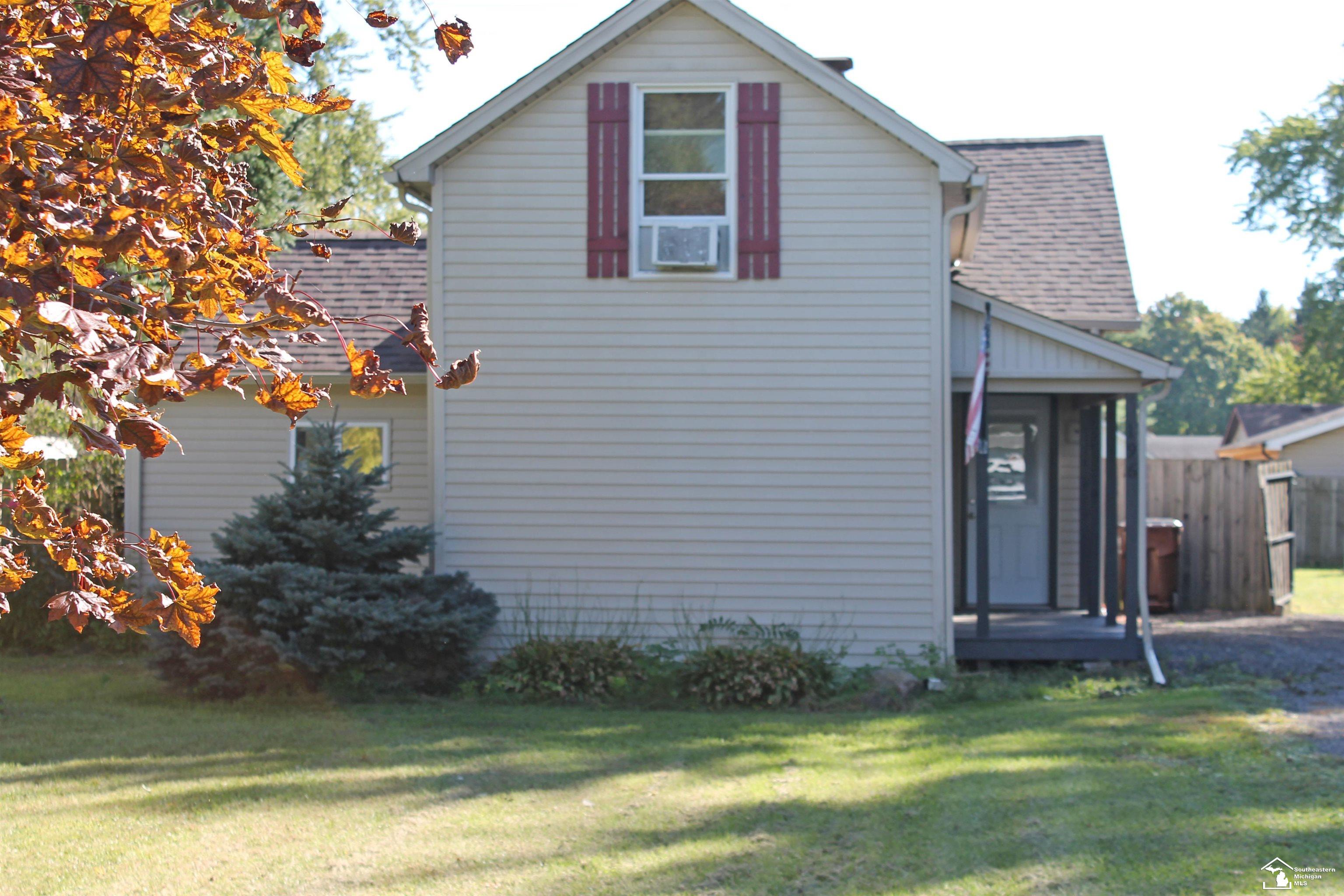 196 E Walnut Road
