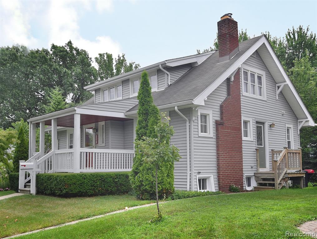 208 California #Upper Avenue