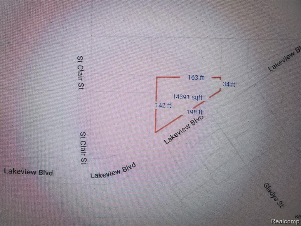 Vacant Lakeview Blvd