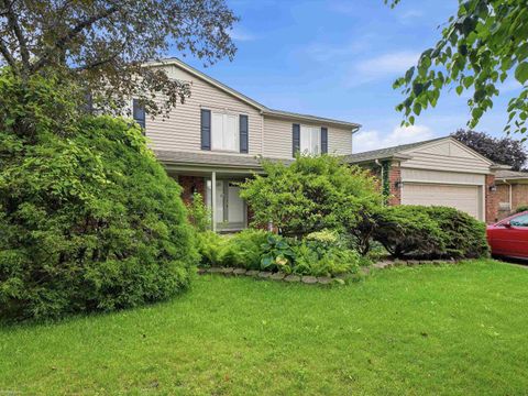Photo of 43456 Hillcrest Drive, Sterling Heights, MI 48313 (MLS # 50214727)