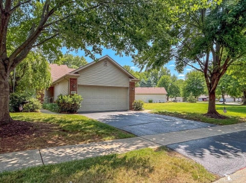 Photo of 1626 Spruce Court, Temperance, MI 48182 (MLS # 50211819)