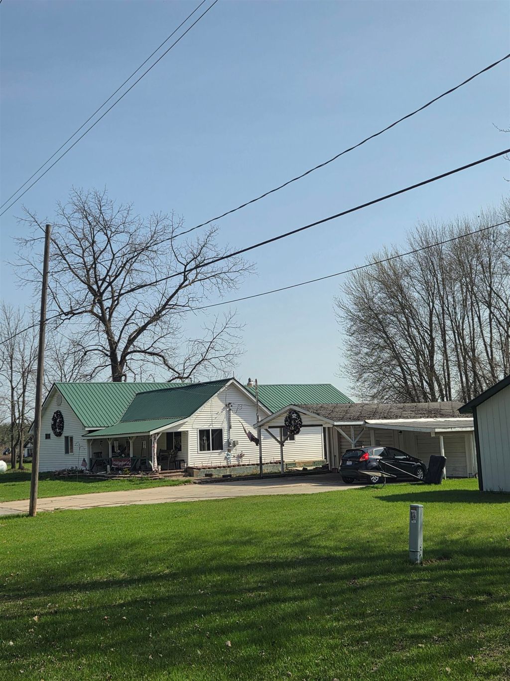 Photo of 1066 Oberlin Road, Gladwin, MI 48624 (MLS # 50205392)