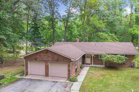 2600 Meanwell Road Petersburg MI 49270