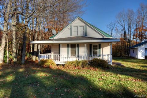 11074 N Powderhorn Rd Road 11074 Bessemer MI 