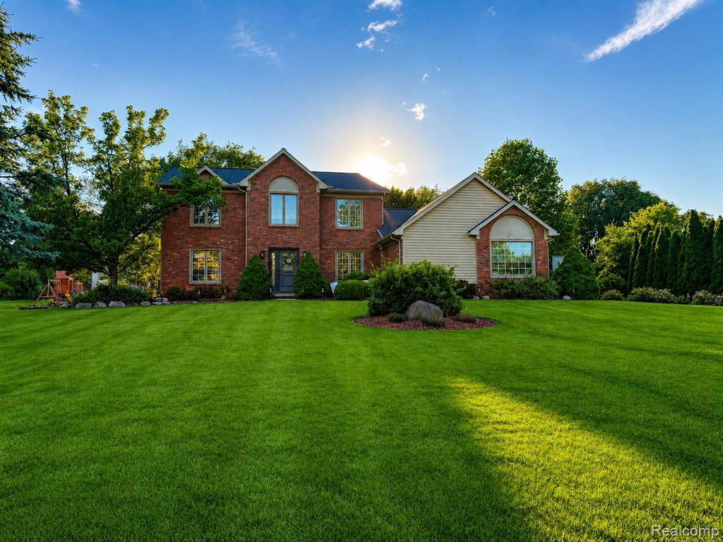1817 Deer View Court