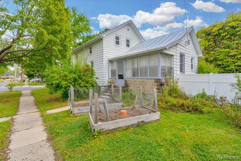 727 W 4th Street Monroe MI 48161