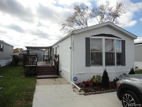 1823 Carmel Monroe MI 48161