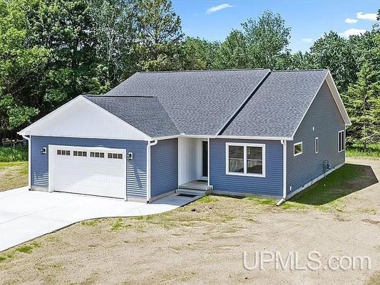 820 WILLOW CREEK RD, ESCANABA, MI 49829 - Image bdeb7b6043c7109e71b705cee57de66e/2594858141