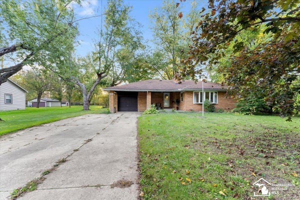 24612 MIDDLEBELT RD, NEW BOSTON, MI 48164 - Image be741a37fbda24b5b81f0f96e9d37f8a/4024045865