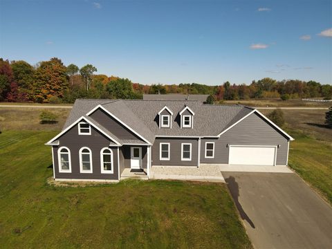 Photo of 21238 Deans View, Big Rapids, MI 49307 (MLS # 70523460)