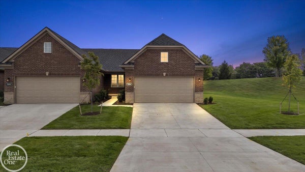 5825 GREENVIEW, WARREN, MI 48092 - Image bf74b8cb1515a4329d4da198c969dab0/3329952970
