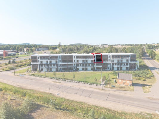 2401 N LAKESHORE BLVD UNIT 12, MARQUETTE, MI 49855 - Image bfc512b88a75e94aedcfb146b2481be9/805194832