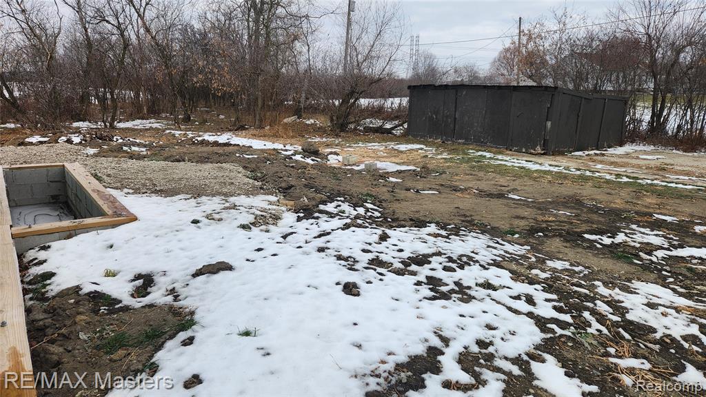 10781 Armstrong Road