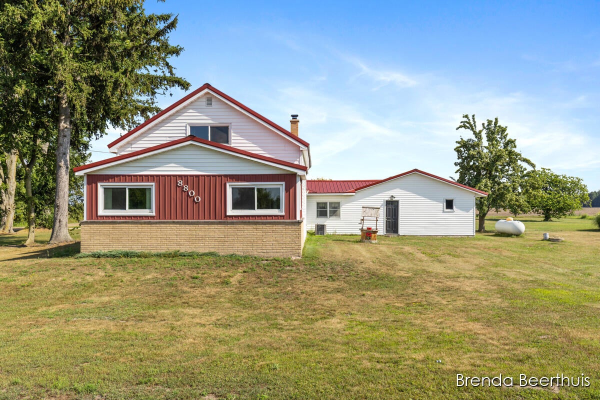 8800 Ellis Road