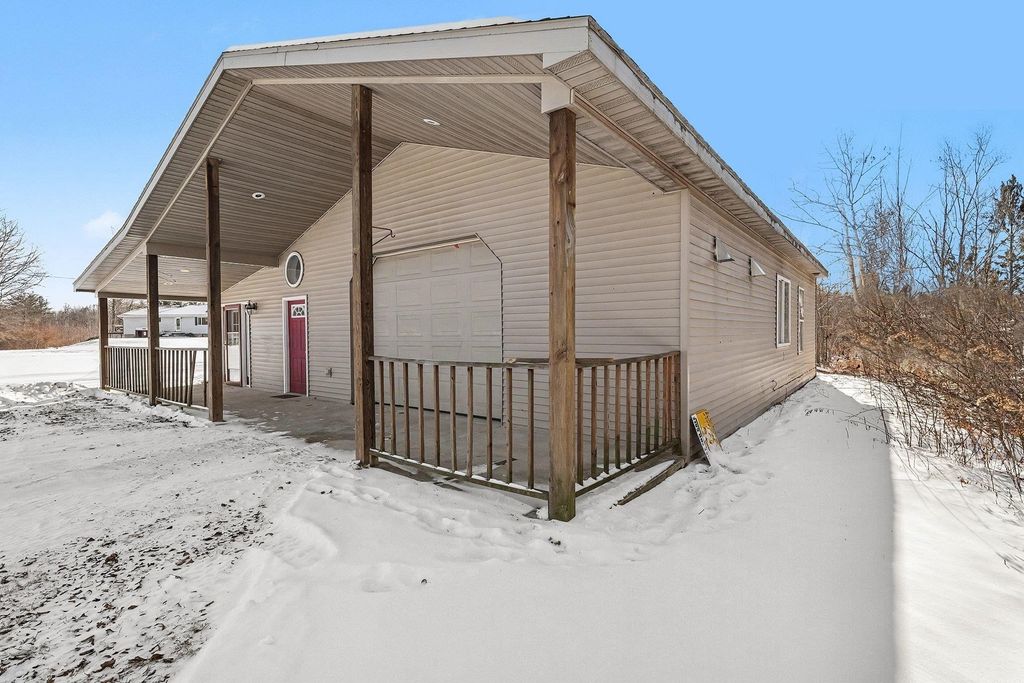 Photo of 90 E Knox Road, Beaverton, MI 48612 (MLS # 50198346)