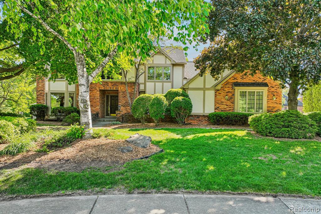 4523 Rivers Edge Drive