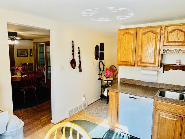 Genesee, Michigan 48437, United States, 2 Bedrooms Bedrooms, ,2 BathroomsBathrooms,Residential,Active,218718