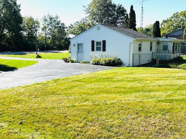 Genesee, Michigan 48437, United States, 2 Bedrooms Bedrooms, ,2 BathroomsBathrooms,Residential,Active,218718