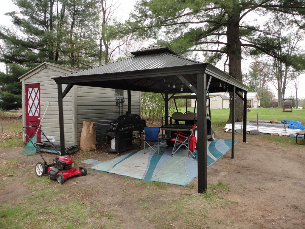 Photo of 305 maple Street, Lake, MI 48632 (MLS # 50206329)