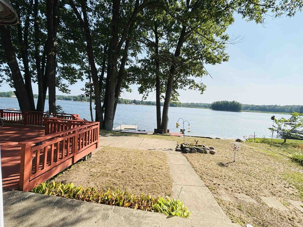 Photo of 2830 Cherry Grove Street, Harrison, MI 48625 (MLS # 50183596)