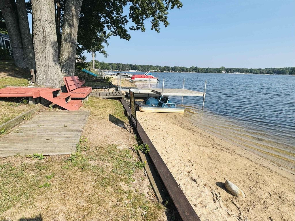 Photo of 2830 Cherry Grove Street, Harrison, MI 48625 (MLS # 50183596)