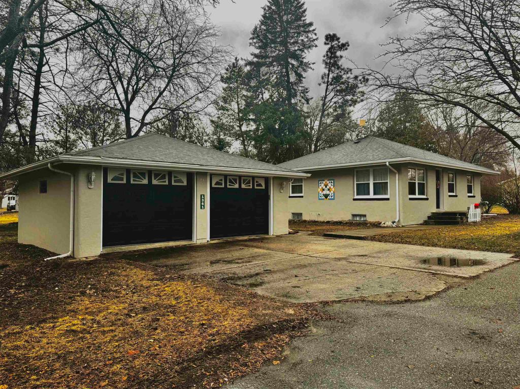 Photo of 1361 N State Street, Gladwin, MI 48624 (MLS # 50202615)