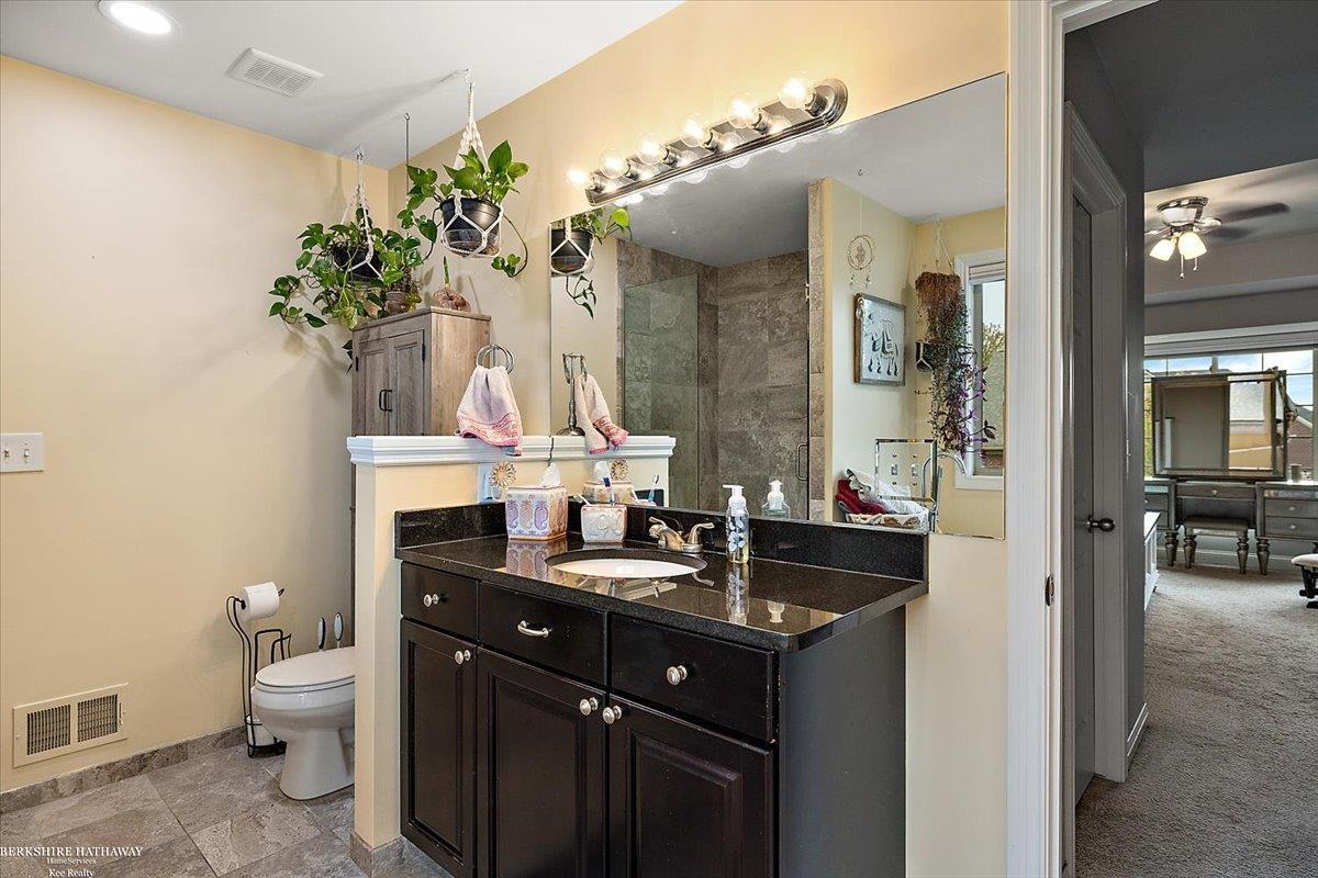 Harrison Twp, Michigan 48045, United States, 4 Bedrooms Bedrooms, ,3 BathroomsBathrooms,Residential,Active,227178