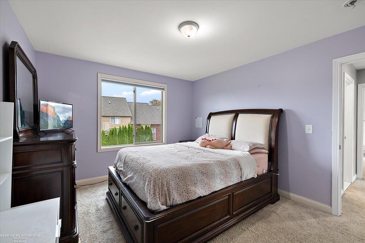 Harrison Twp, Michigan 48045, United States, 4 Bedrooms Bedrooms, ,3 BathroomsBathrooms,Residential,Active,227178