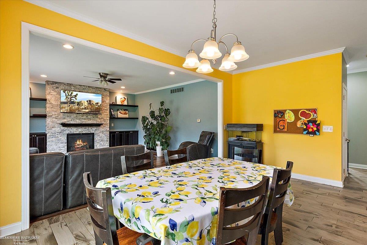 Harrison Twp, Michigan 48045, United States, 4 Bedrooms Bedrooms, ,3 BathroomsBathrooms,Residential,Active,227178