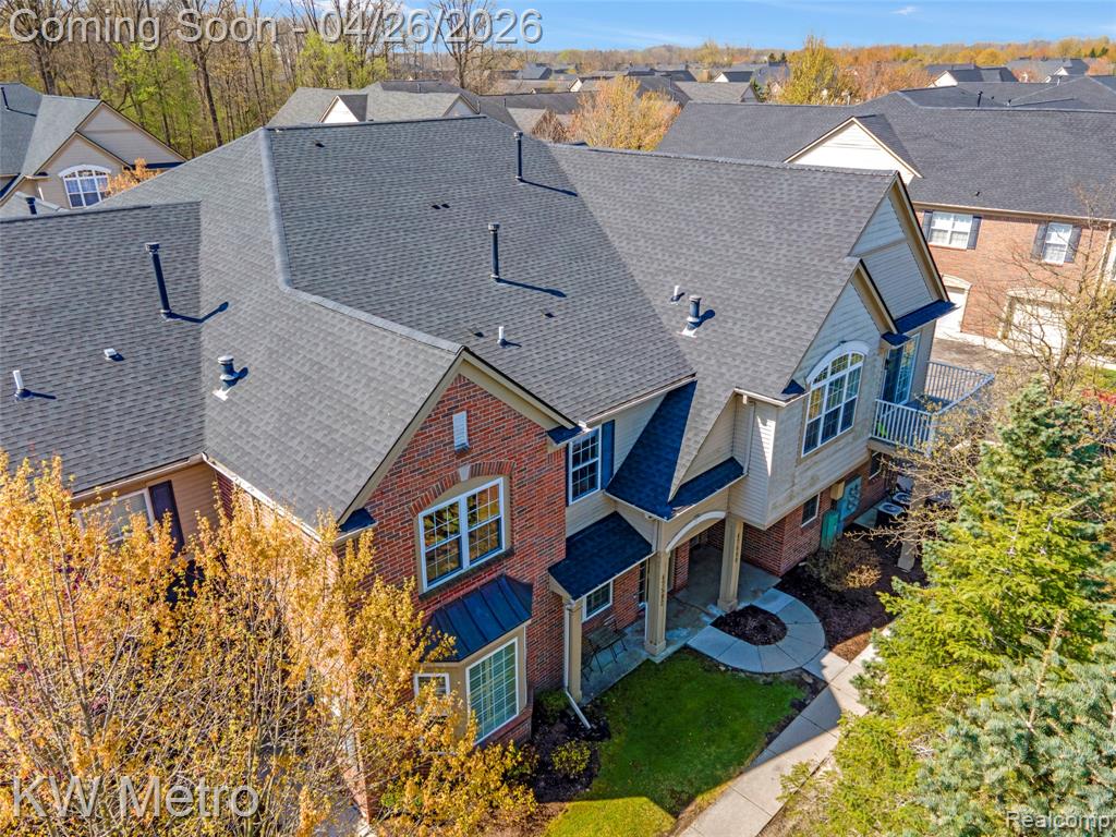 47592 Pembroke Drive