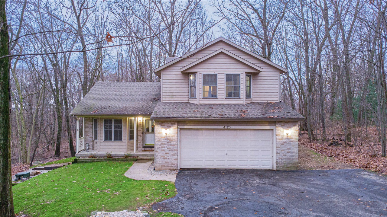 4125 Thornapple Hills Drive