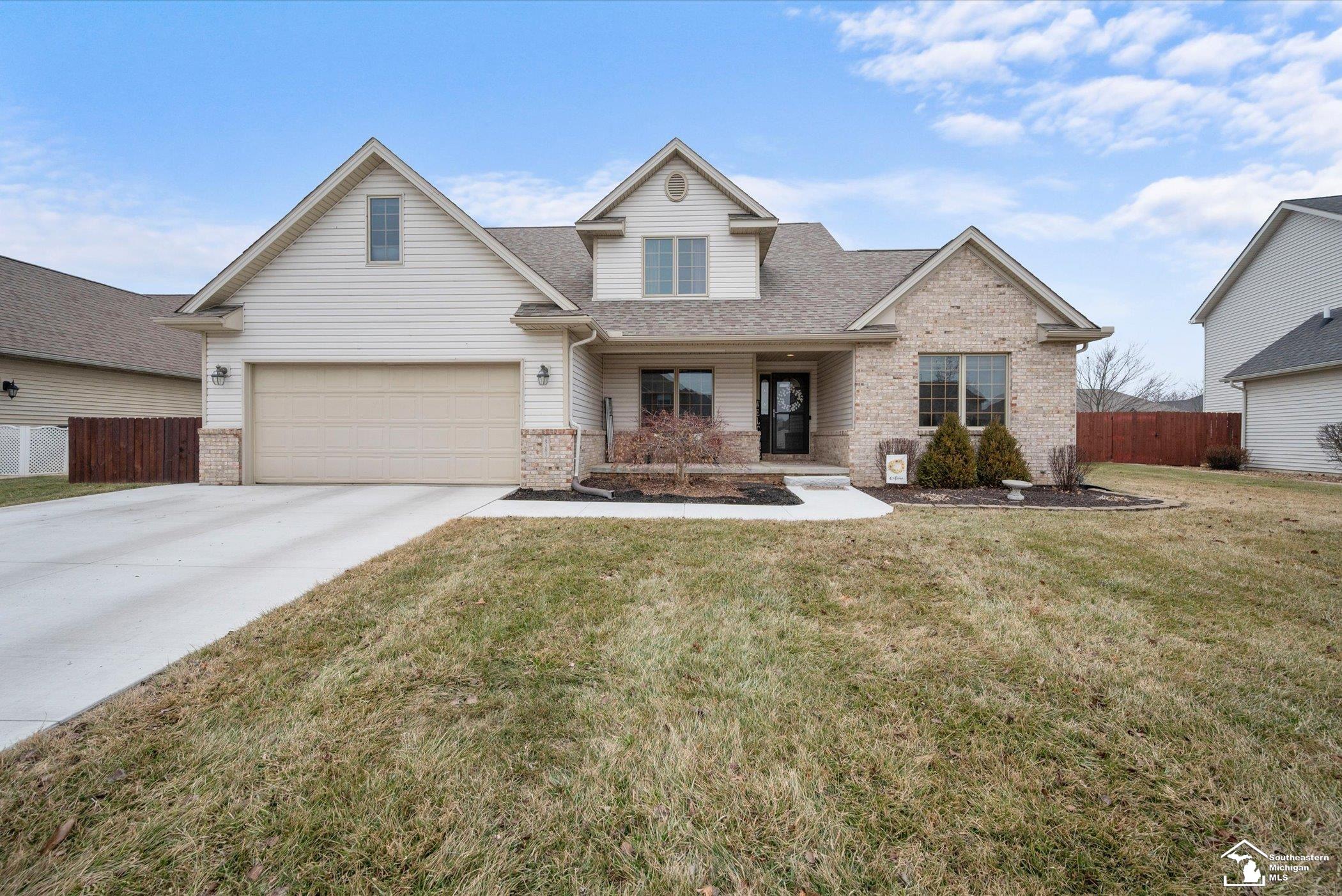 15285 Oak Knoll Drive