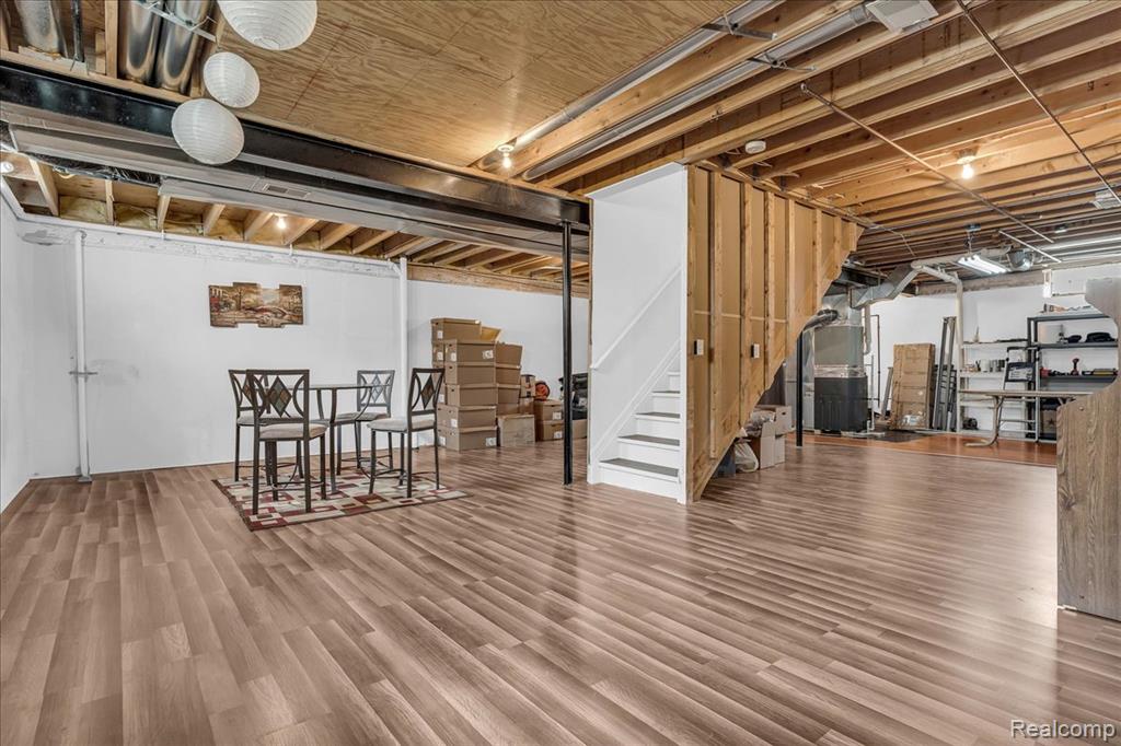 Chesterfield, Michigan 48047, United States, 3 Bedrooms Bedrooms, ,3 BathroomsBathrooms,Residential,Pending,192825