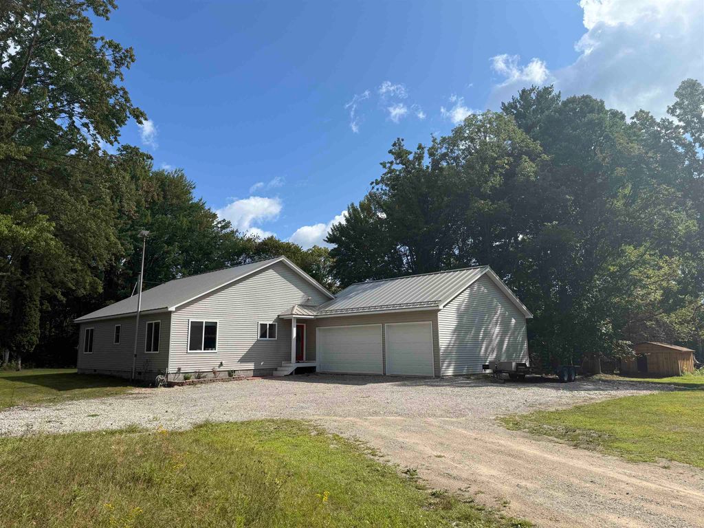 Photo of 2565 M 30, Beaverton, MI 48612 (MLS # 50199027)