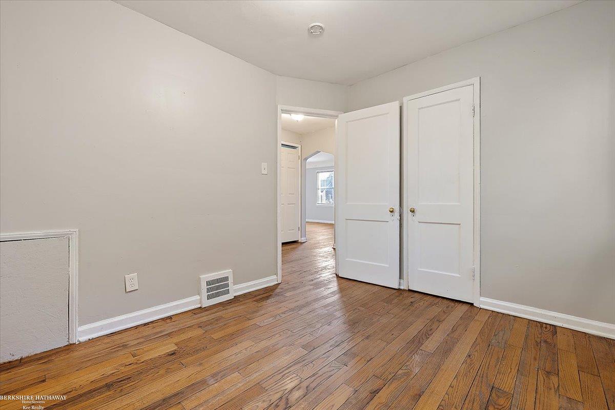 Detroit, Michigan 48224, United States, 3 Bedrooms Bedrooms, ,1 BathroomBathrooms,Residential,Active,246182