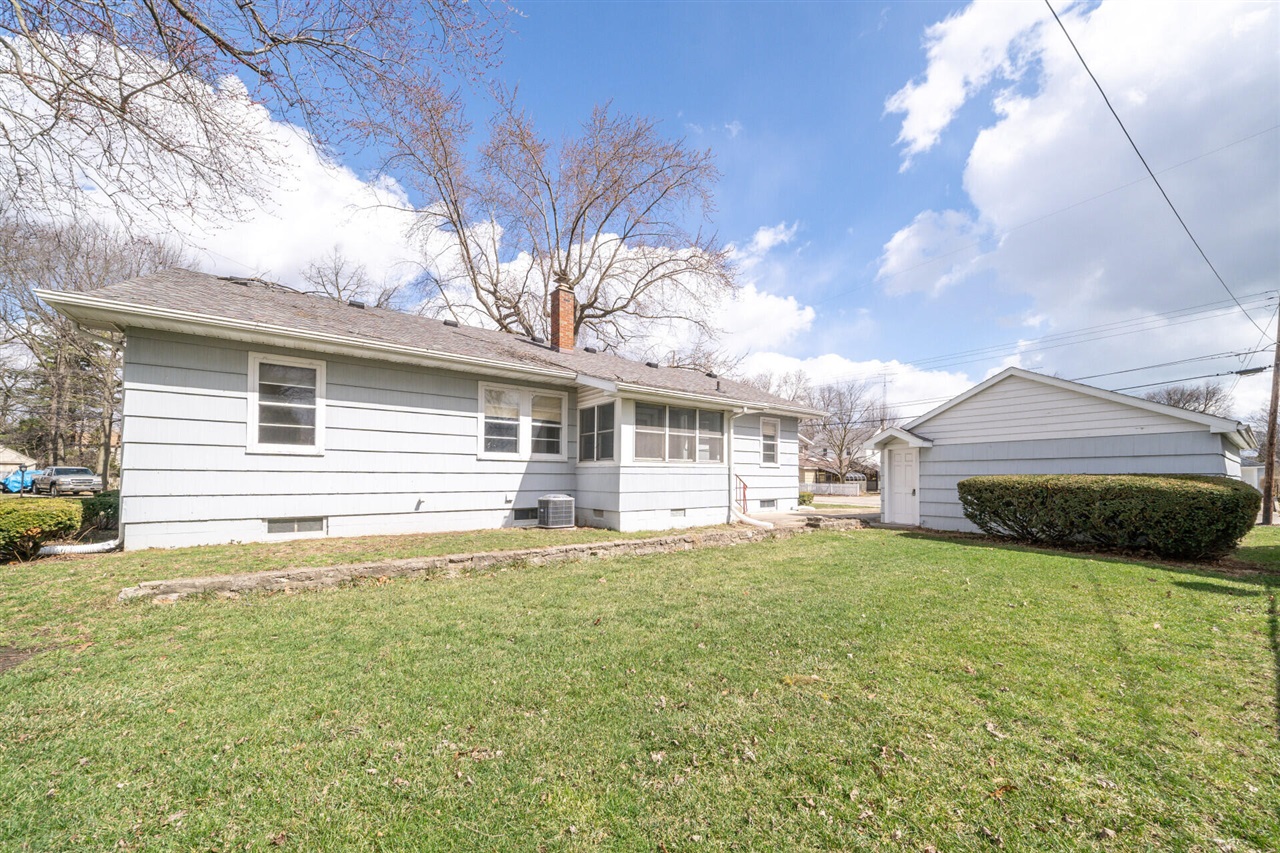 5725 Edgewood Boulevard