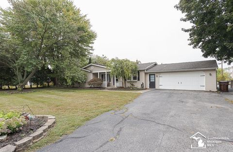 13653 Dunlap Road La Salle MI 48145
