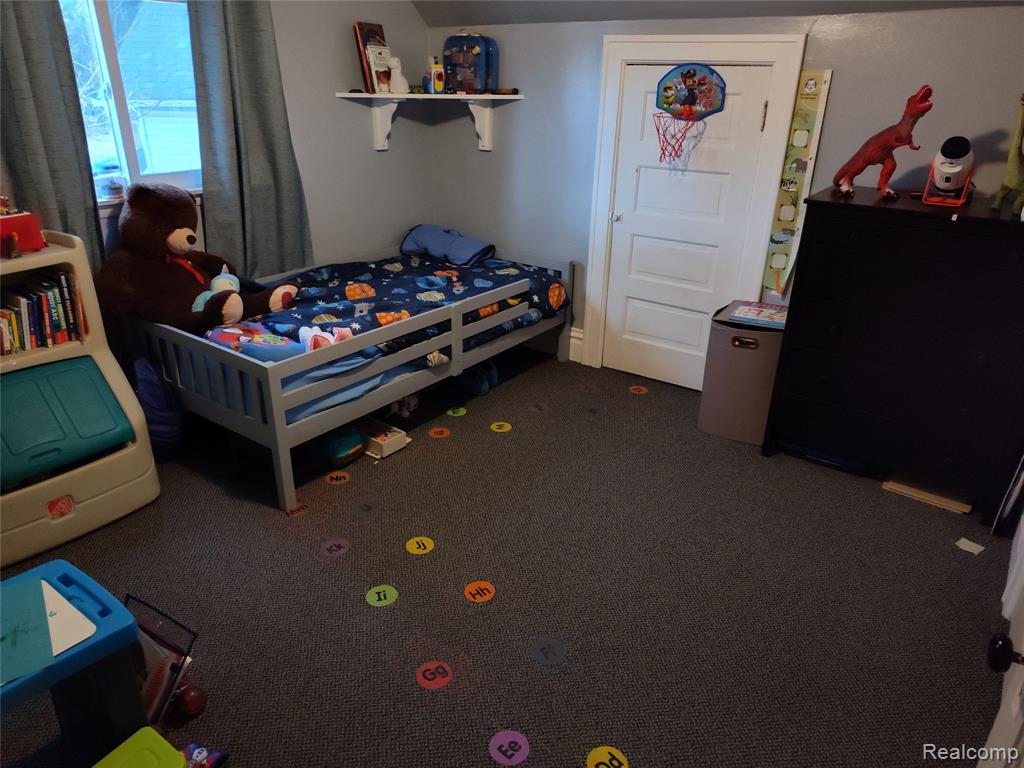 635 Laplaisance Road