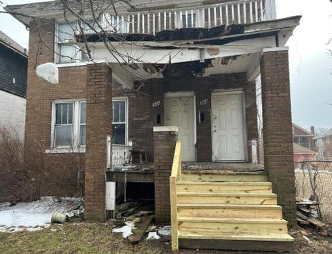 Photo of 301 Elmhurst Street, Highland Park, MI 48203 (MLS # 70545144)