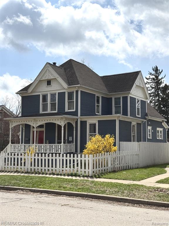 211 Woodward Street