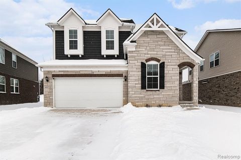 Photo of 49772 Shoreline Drive, Canton, MI 48187 (MLS # 60966314)