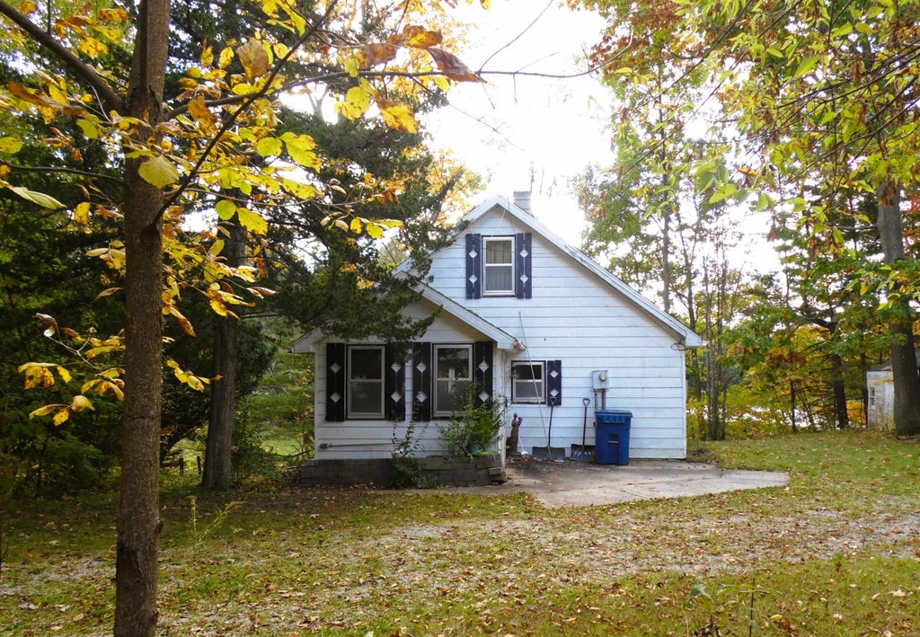 Photo of 2528 Gardner Street, Alger, MI 48610 (MLS # 50224048)