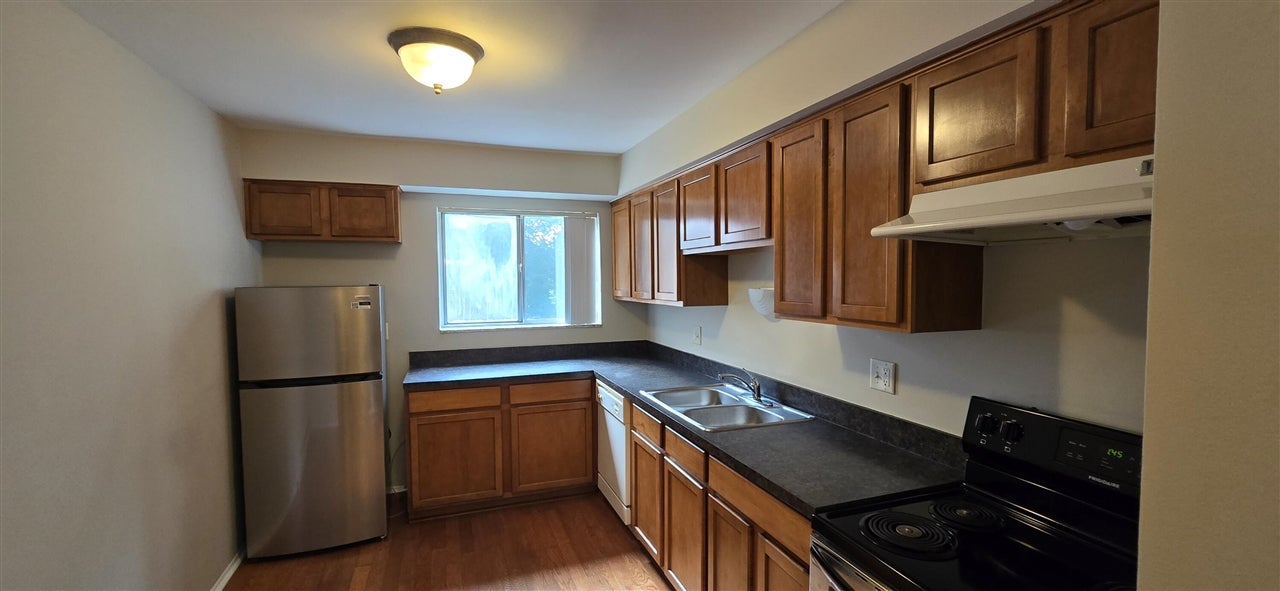 1890 Axtell Drive Unit: 5