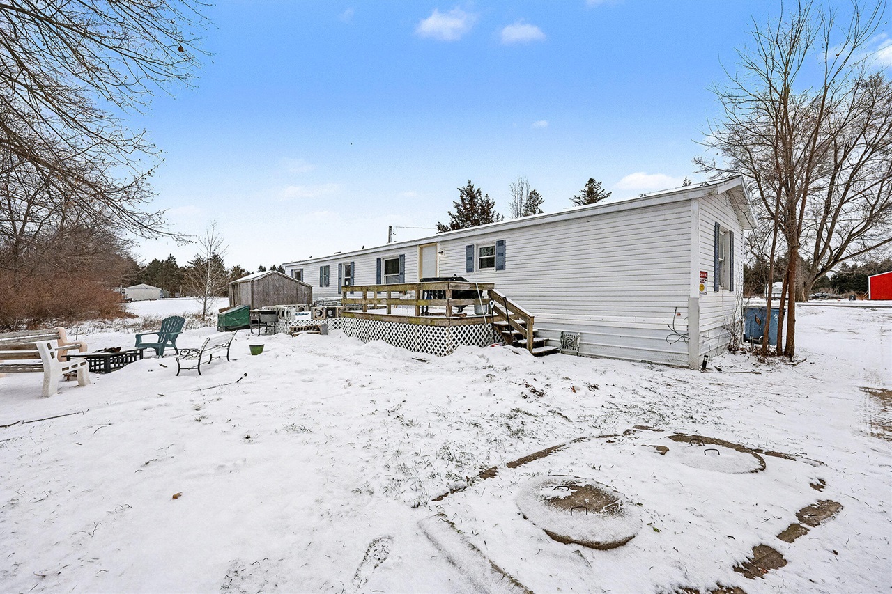 4337 Holland Lake Road