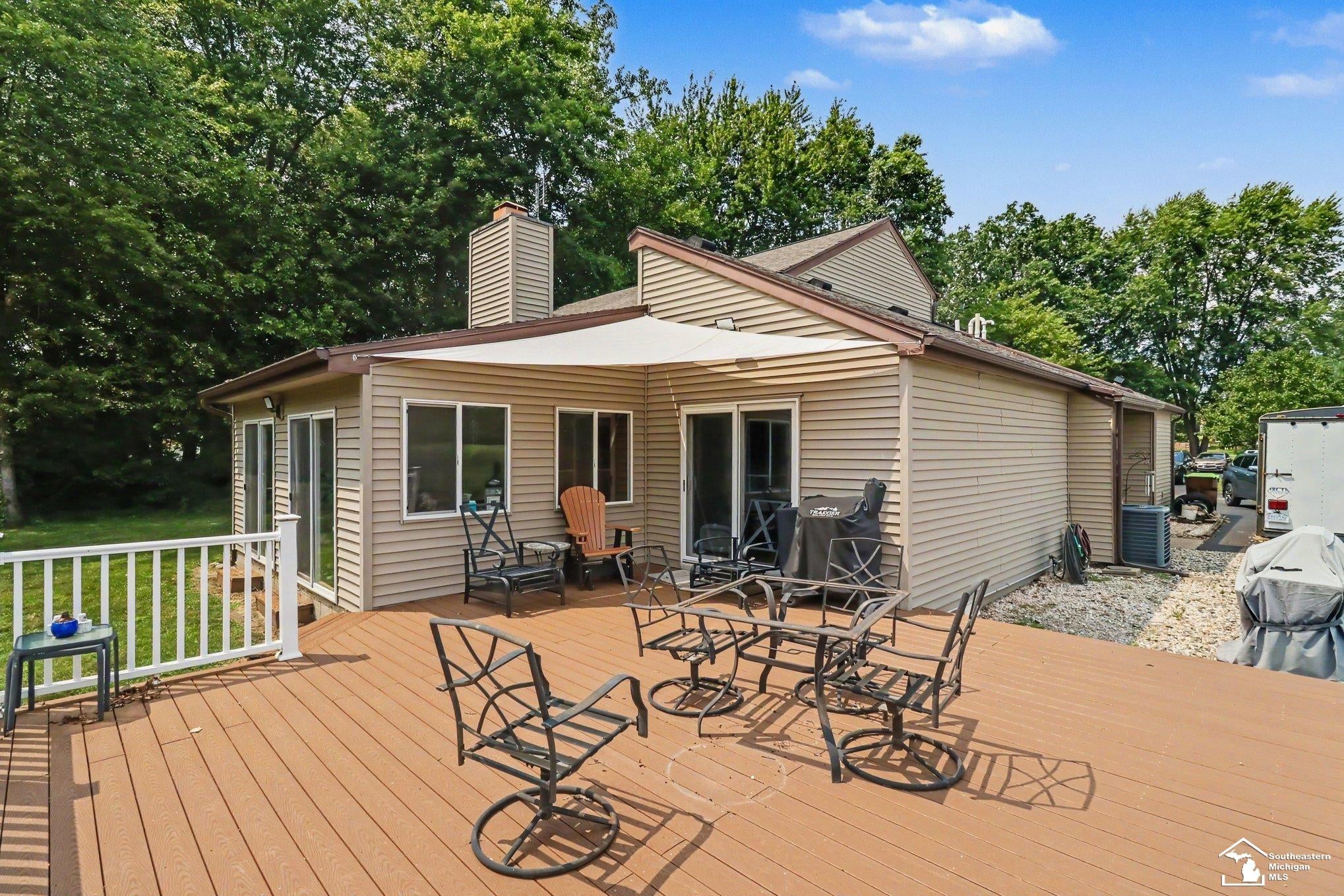 601 W ERIE Road