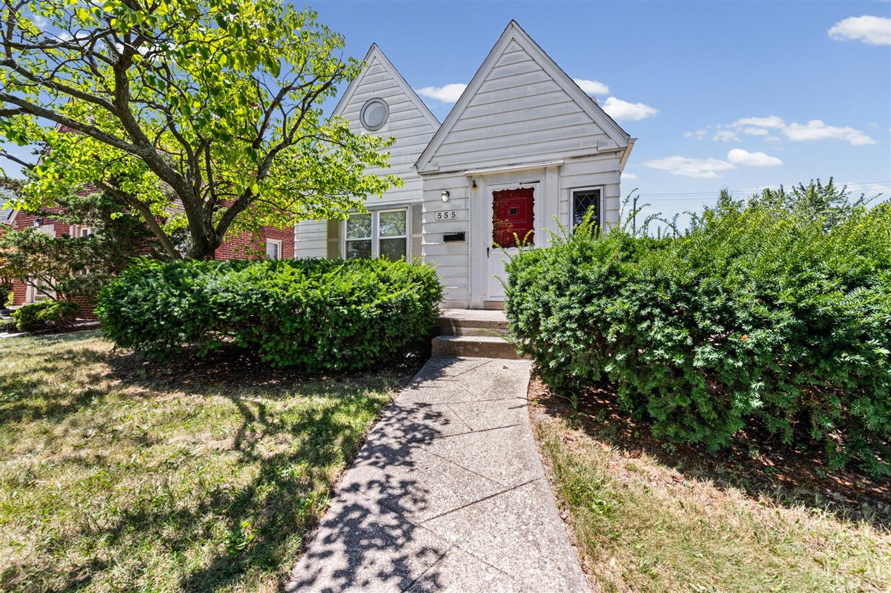 555 N Martha Street