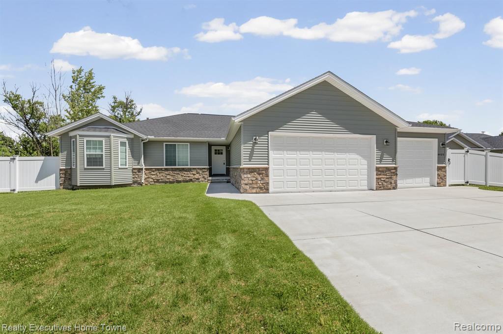 4429 RIVER Road