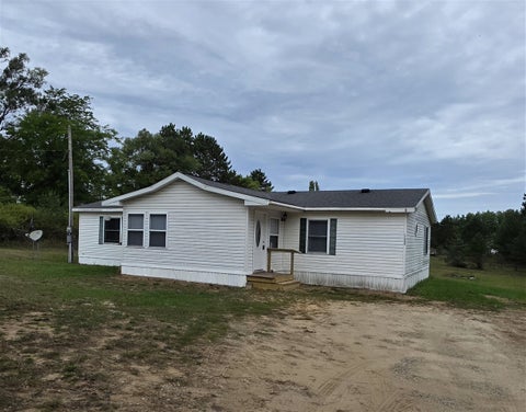 Photo of 17890 3 Mile Rd, Hersey, MI 49639 (MLS # 70559638)