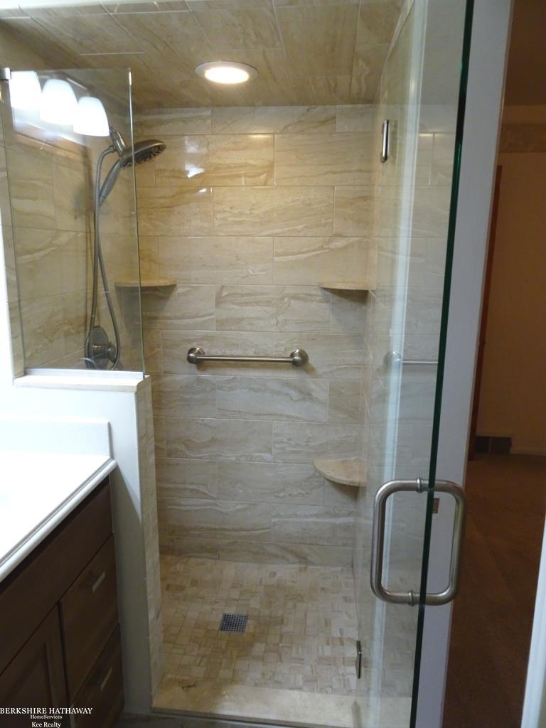 Saint Clair Shores, Michigan 48081, United States, 3 Bedrooms Bedrooms, ,2 BathroomsBathrooms,Residential,Active,232113